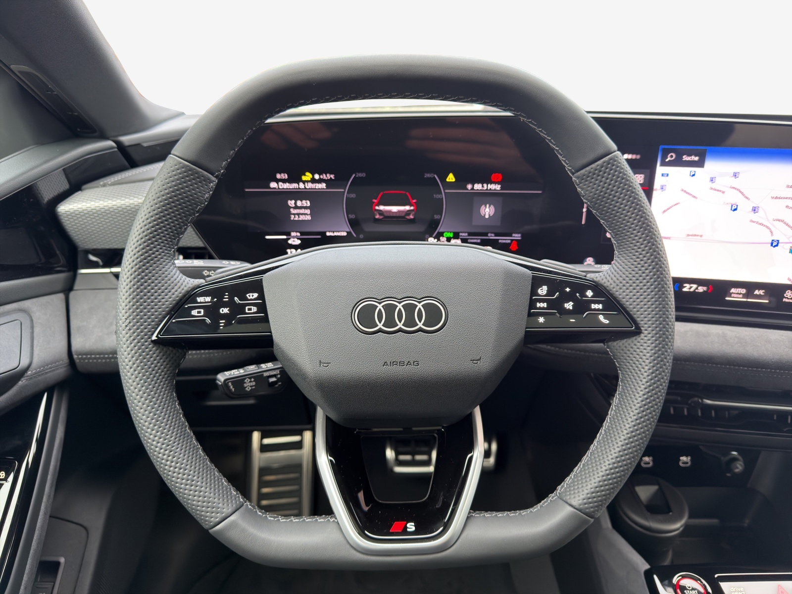 AUDI S6 Avant e-tron quattro-image-9