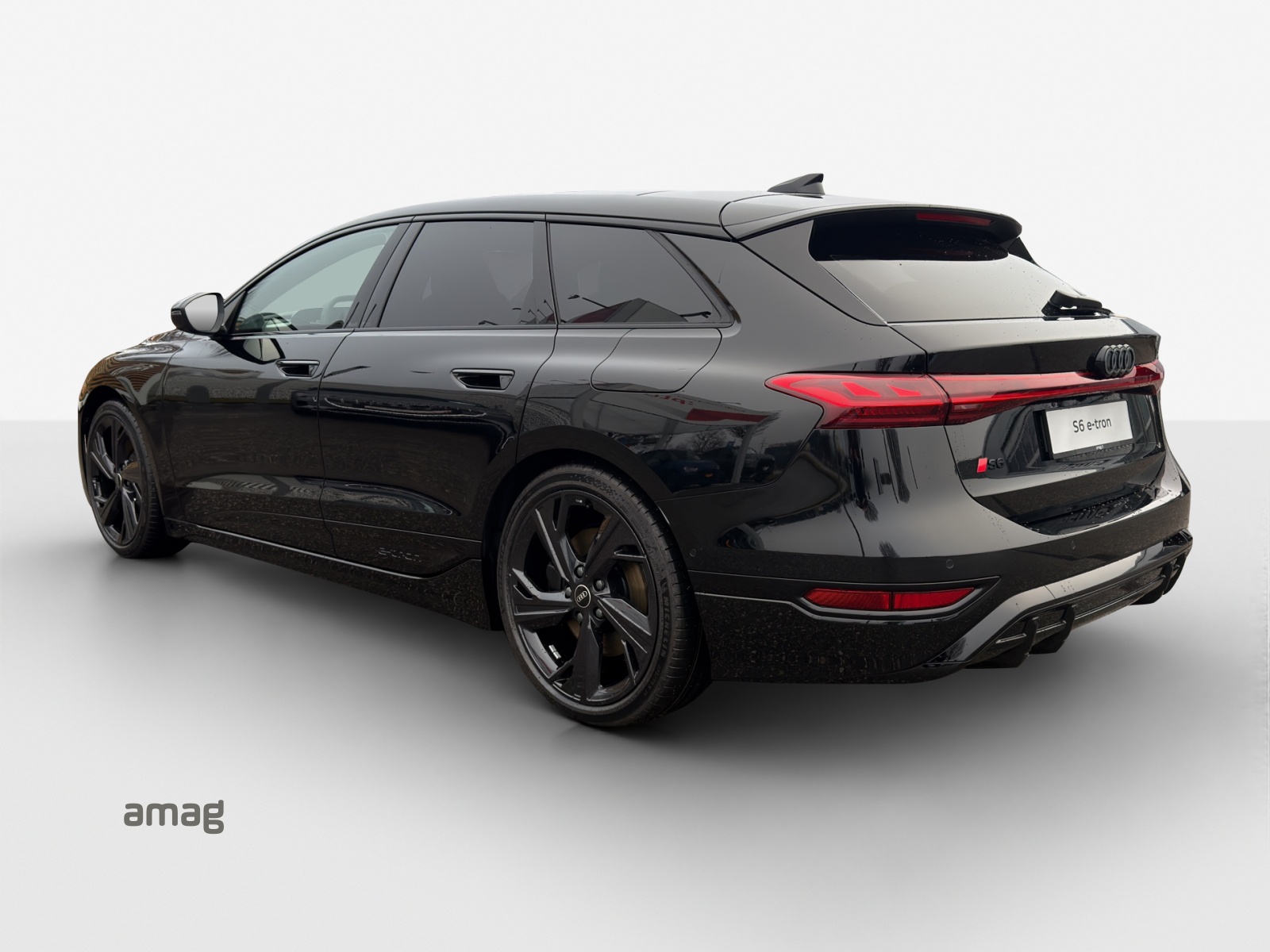 AUDI S6 Avant e-tron quattro-image-2