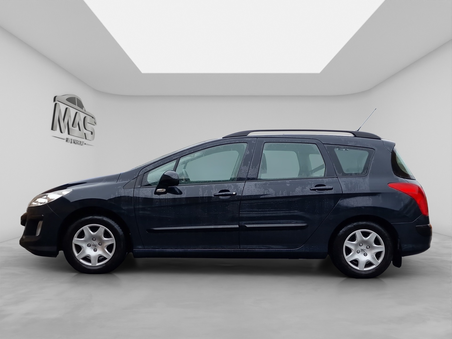 PEUGEOT 308 SW 1.6 HDI Trendy-image-2