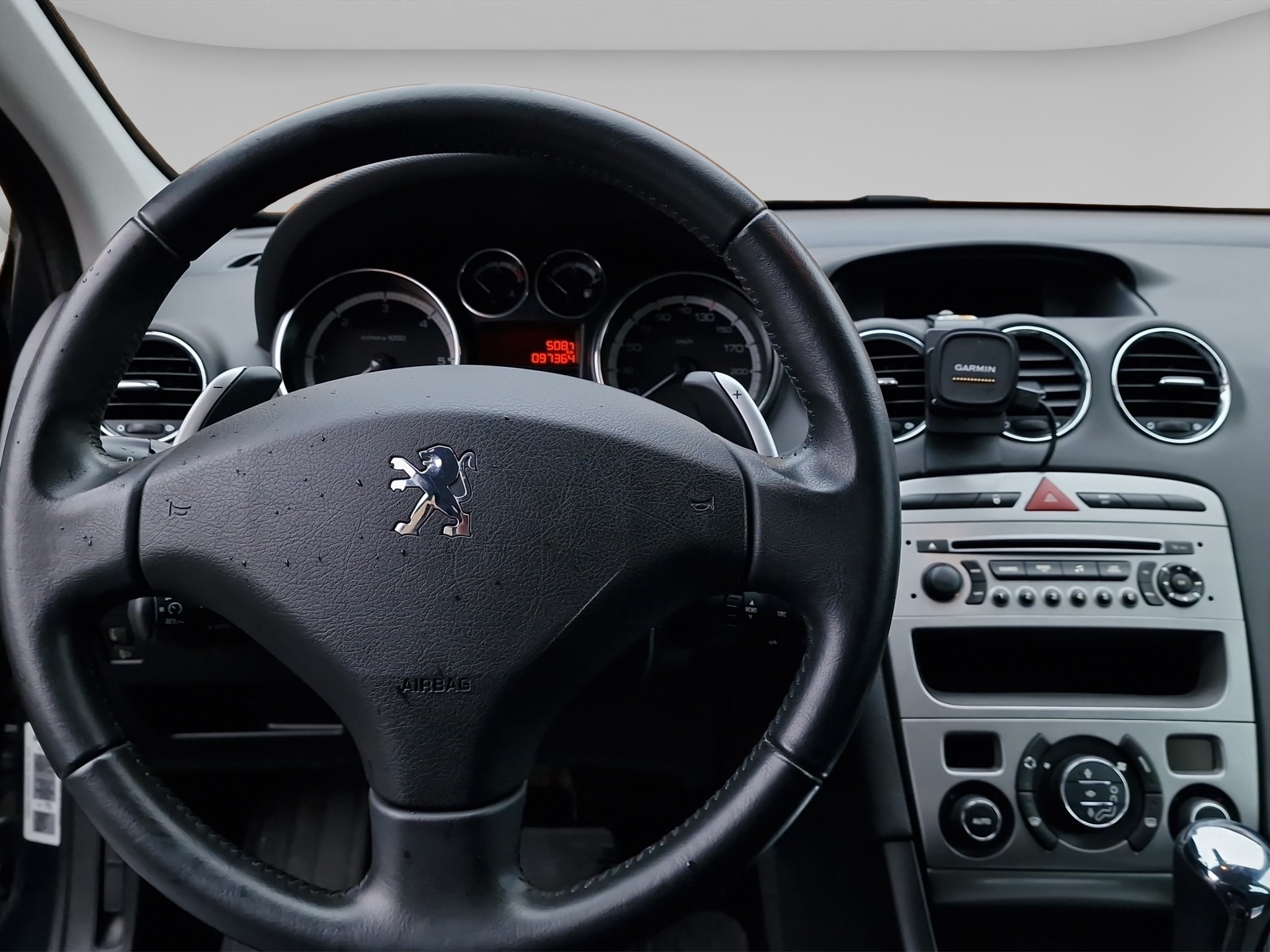 PEUGEOT 308 SW 1.6 HDI Trendy-image-9
