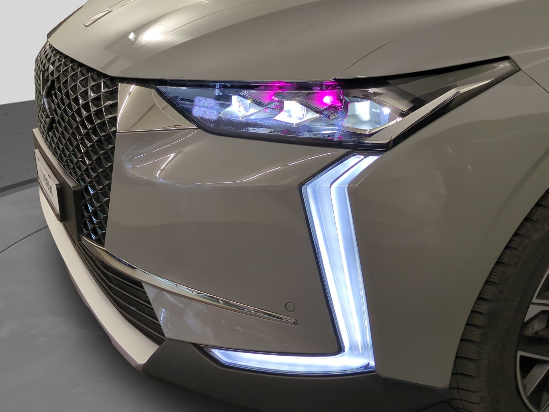 DS AUTOMOBILES DS 4 1.6 E-Tense Cross Rivoli-image-24