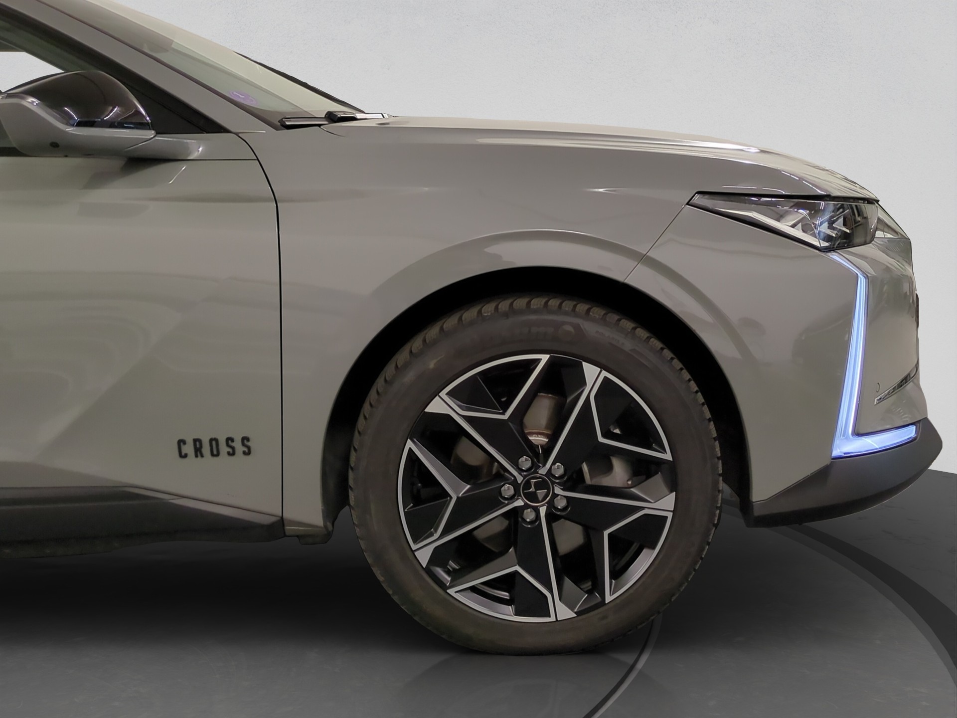 DS AUTOMOBILES DS 4 1.6 E-Tense Cross Rivoli-image-17