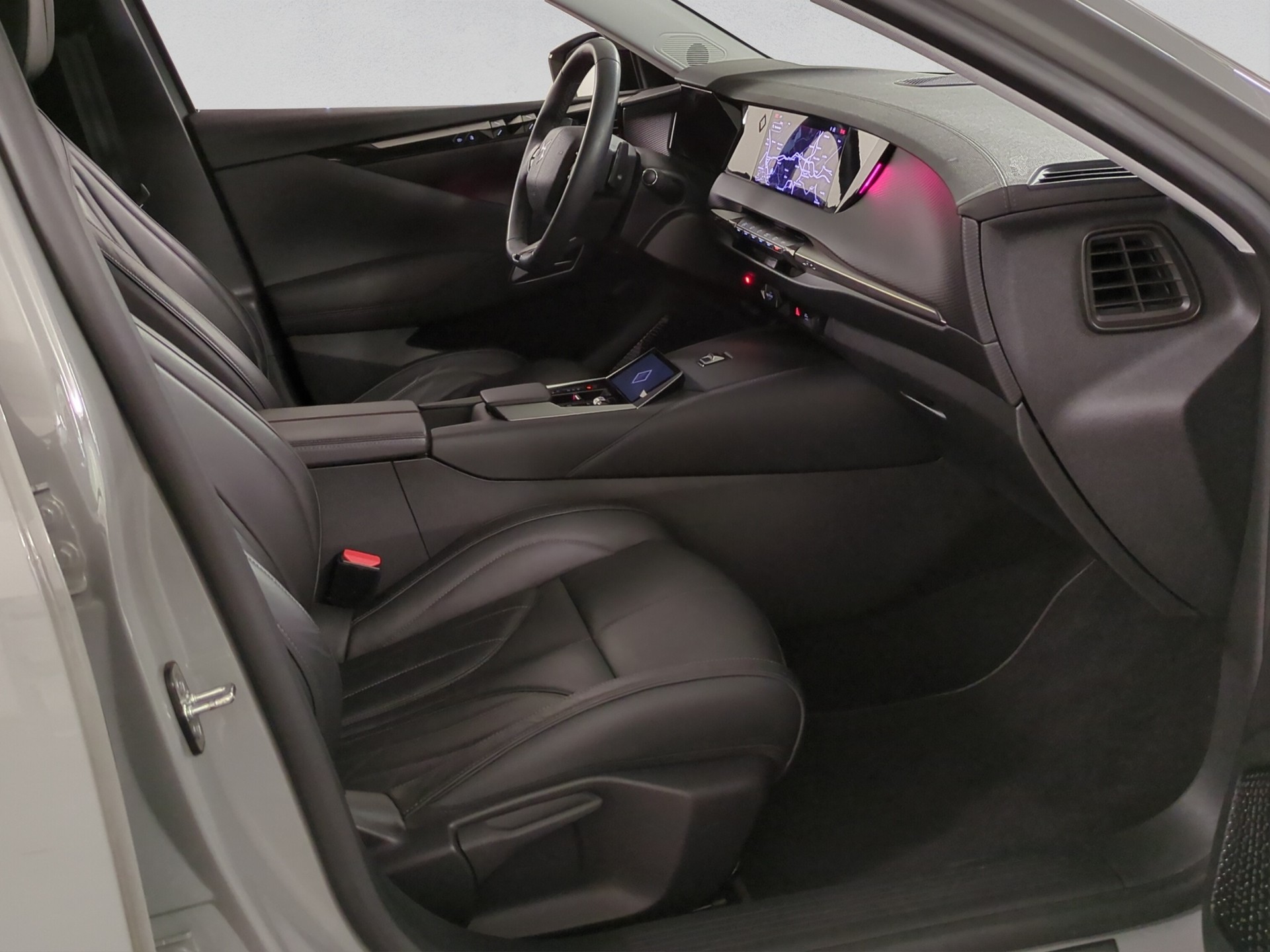 DS AUTOMOBILES DS 4 1.6 E-Tense Cross Rivoli-image-16