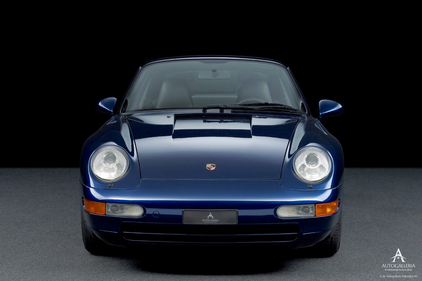 PORSCHE 911 Carrera
