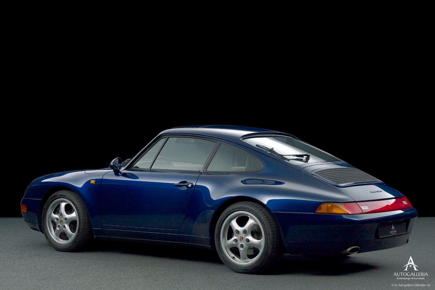 PORSCHE 911 Carrera-image-3