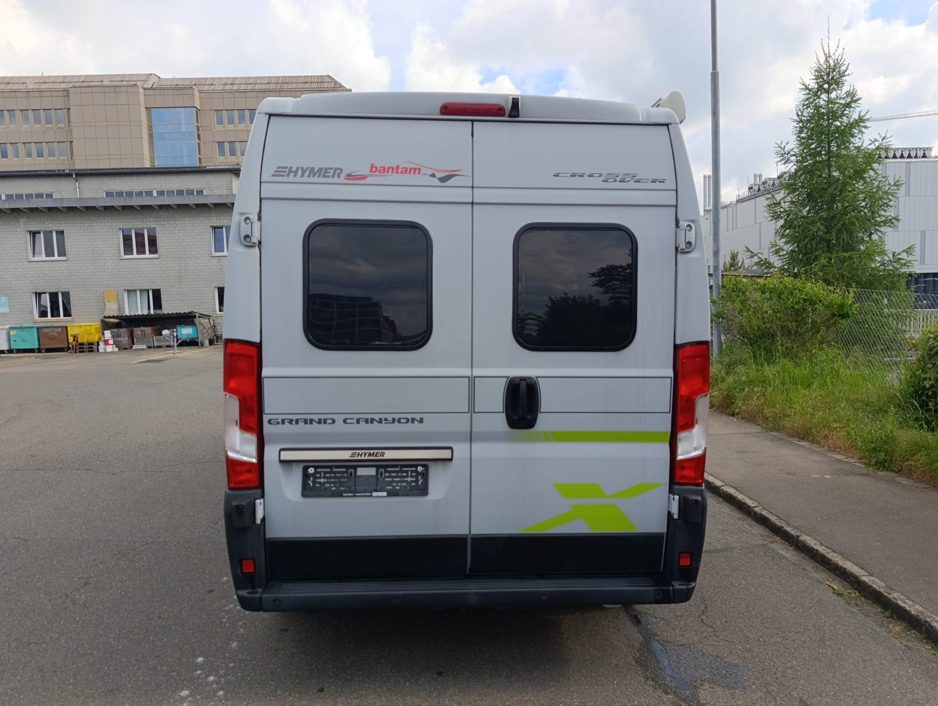 HYMER Grand Canyon Crossover***ABSOLUTE FREIHEIT DURCHS BAND***Aufstelldach*2x Doppelbett*Sensoren hinten*Multimedia*Rückfahrkamera*-image-6