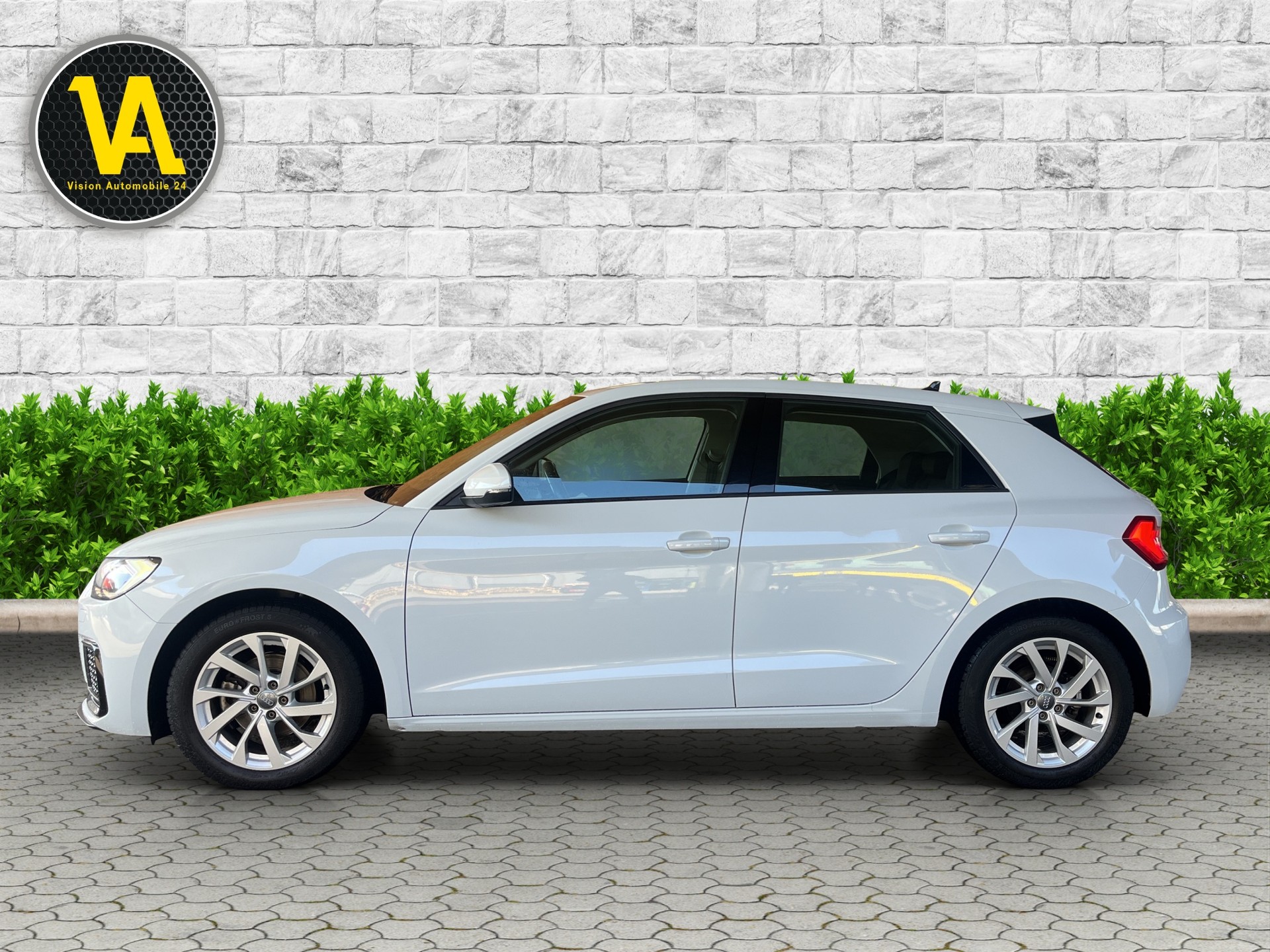 AUDI A1 Sportback 30 TFSI advanced-image-0