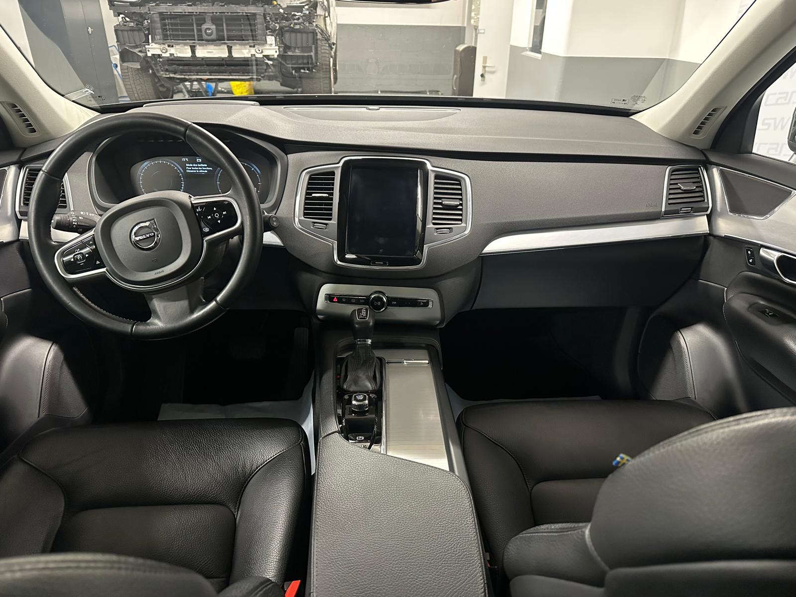 VOLVO XC90 D5 AWD Momentum Geartronic-image-7