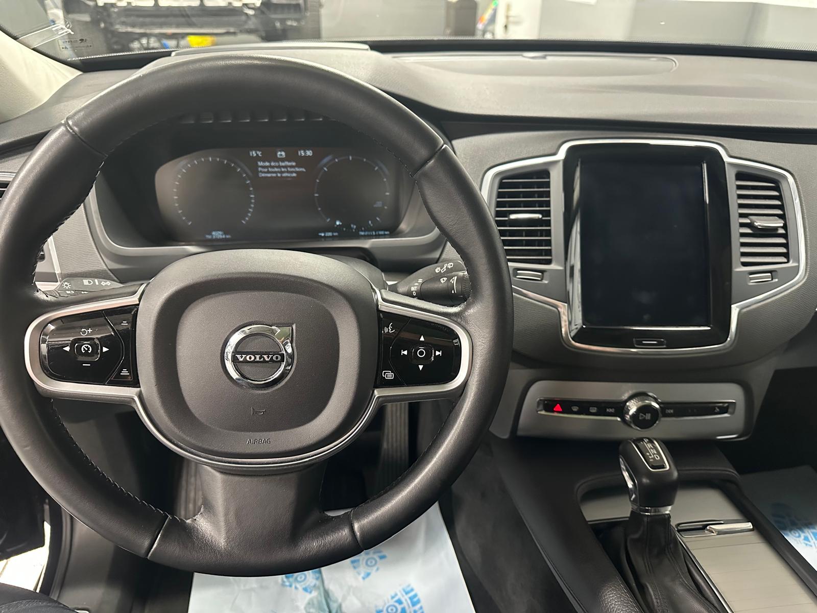 VOLVO XC90 D5 AWD Momentum Geartronic-image-9