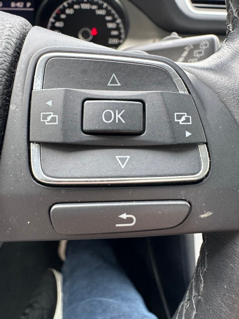 VW Passat Alltrack 2.0 TSI 4Motion DSG-image-17