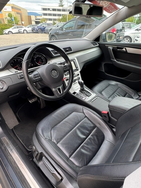VW Passat Alltrack 2.0 TSI 4Motion DSG-image-5