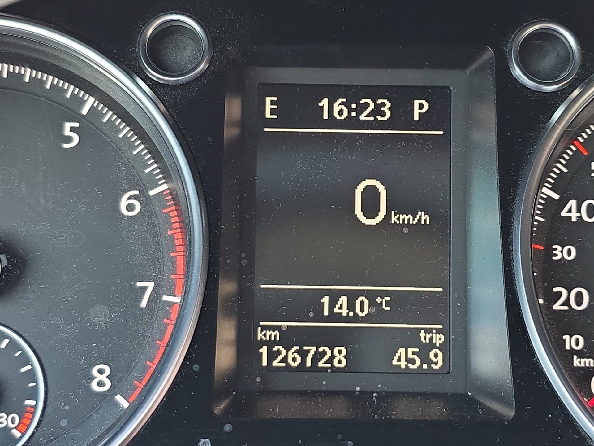 VW Passat Alltrack 2.0 TSI 4Motion DSG-image-11