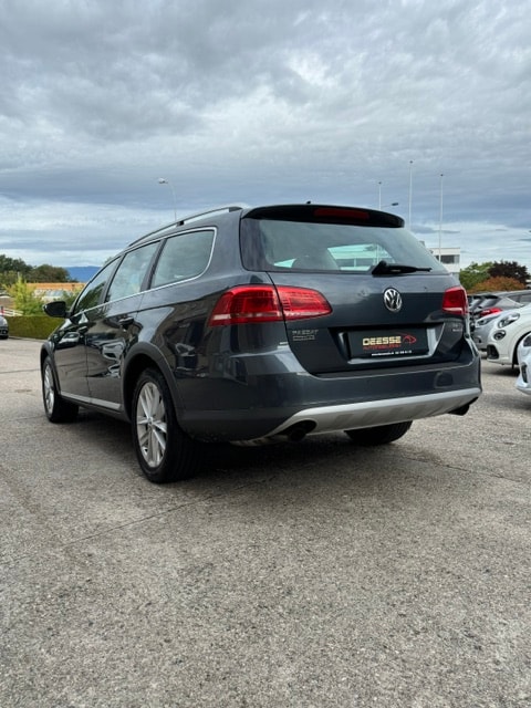 VW Passat Alltrack 2.0 TSI 4Motion DSG-image-3