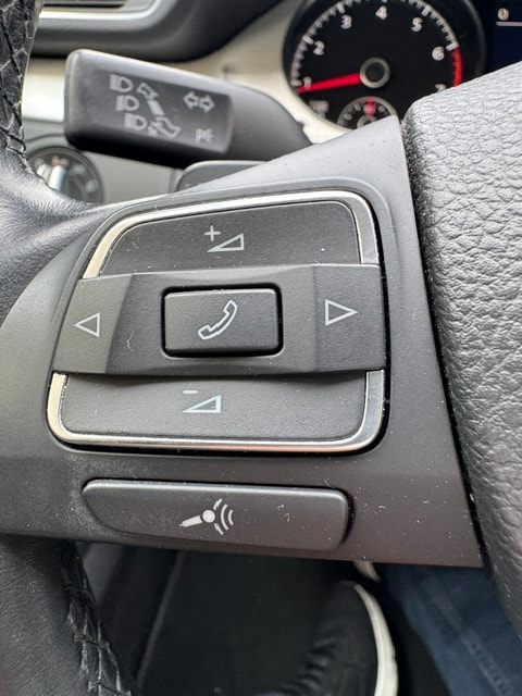 VW Passat Alltrack 2.0 TSI 4Motion DSG-image-16