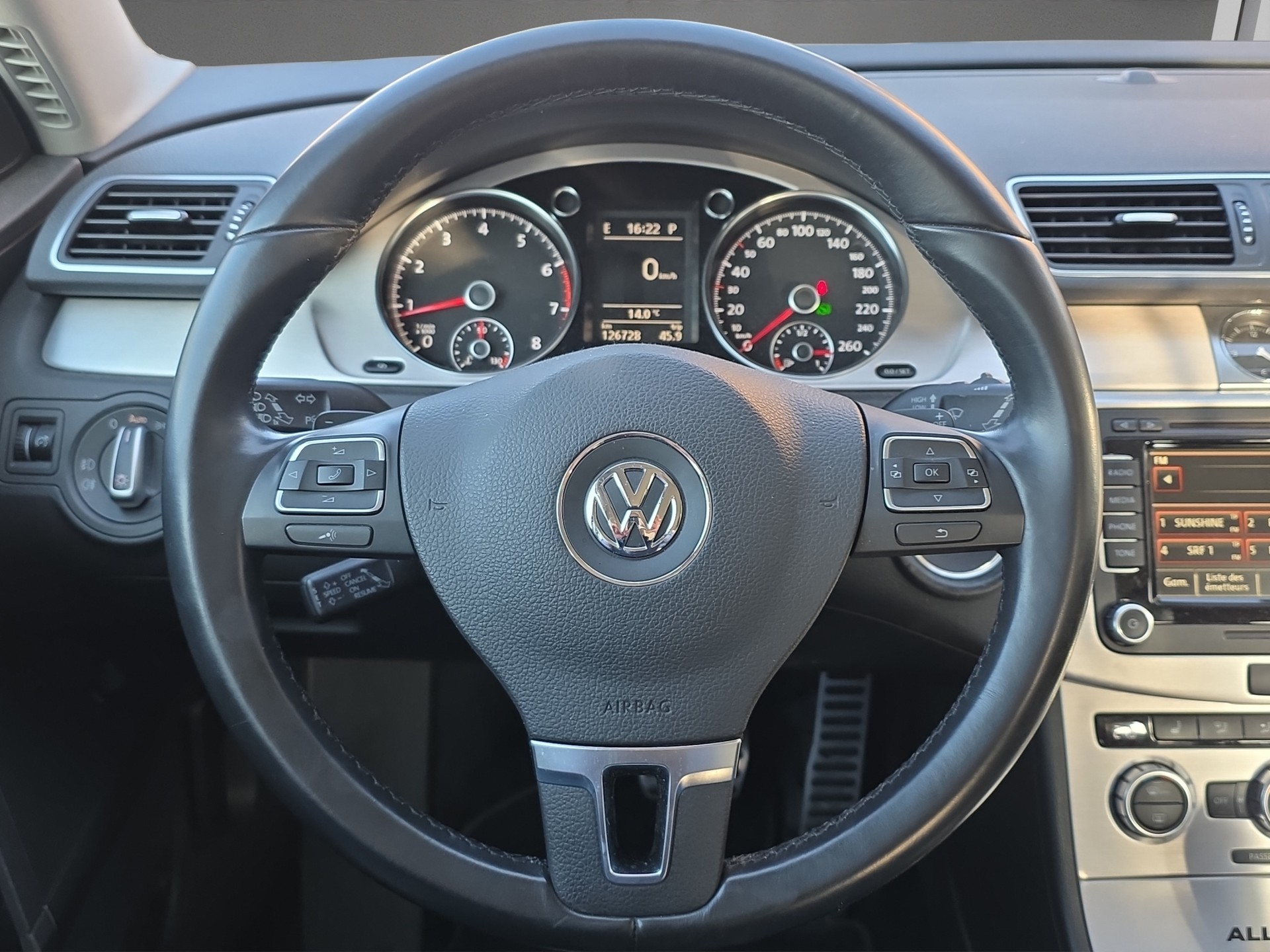 VW Passat Alltrack 2.0 TSI 4Motion DSG-image-9