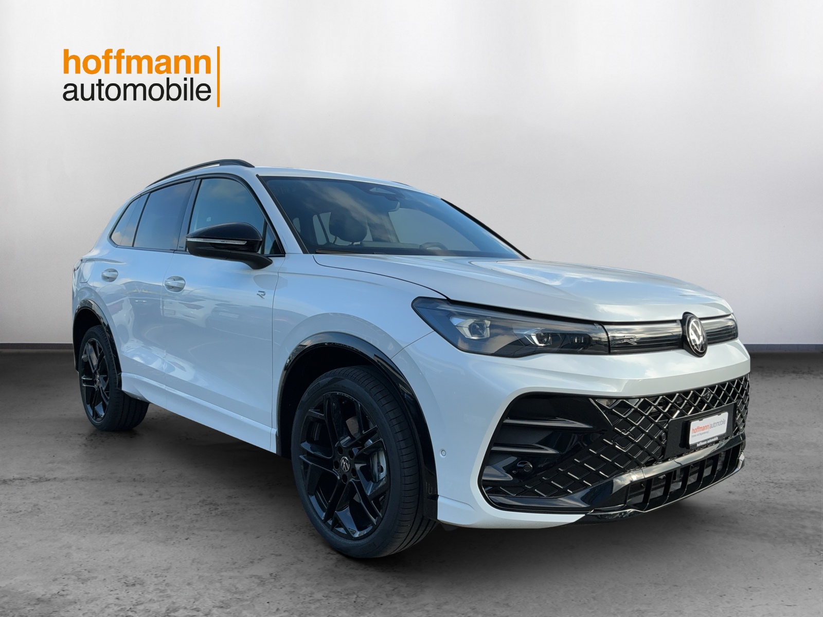 VW Tiguan 2.0 TSI DSG R-Line United 4Motion-image-2