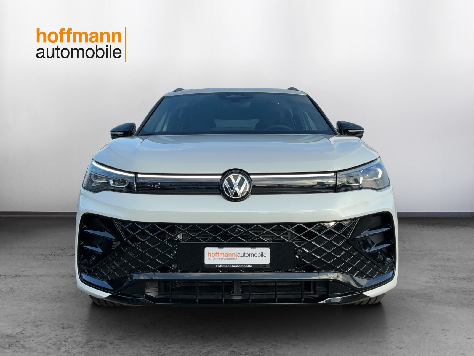 VW Tiguan 2.0 TSI DSG R-Line United 4Motion-image-1