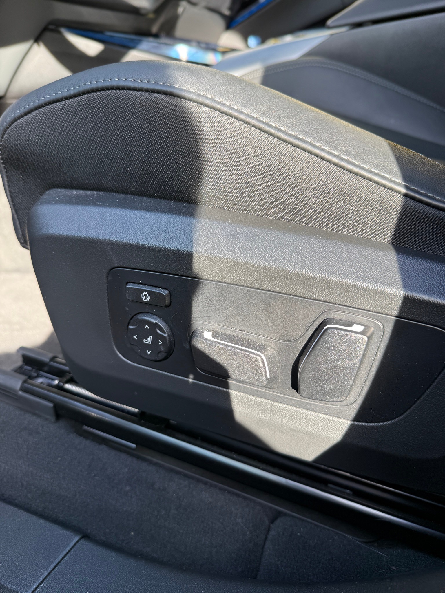 BMW M50 xDrive-image-10