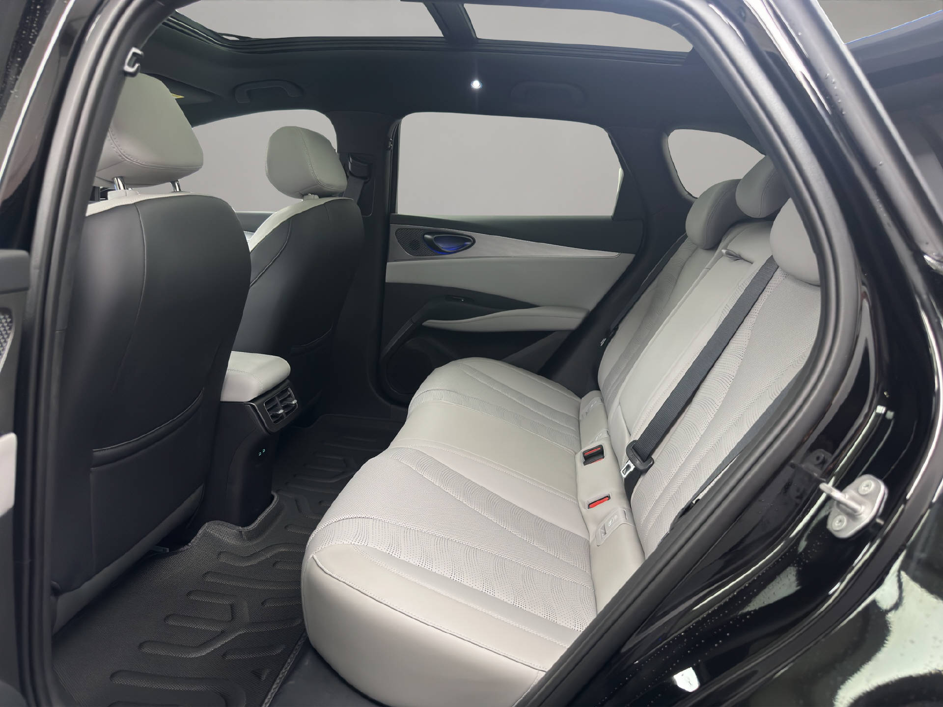 BYD Seal 6 DM-i Comfort Touring 212 PS-image-9