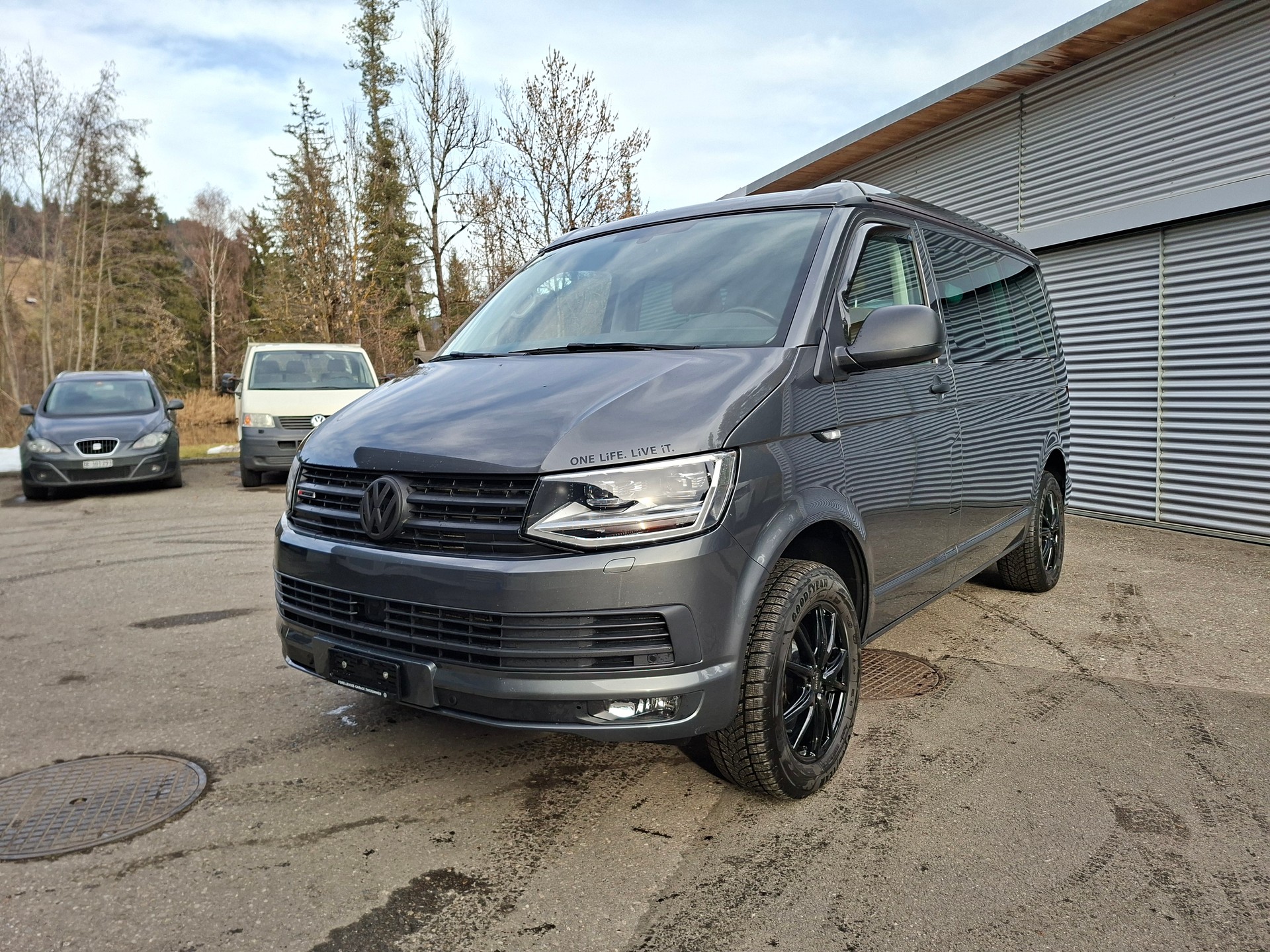 VW VW T6 California 2.0TDI Beach Liberty 4Motion - 6-Gang manuell, Diff. Sperre