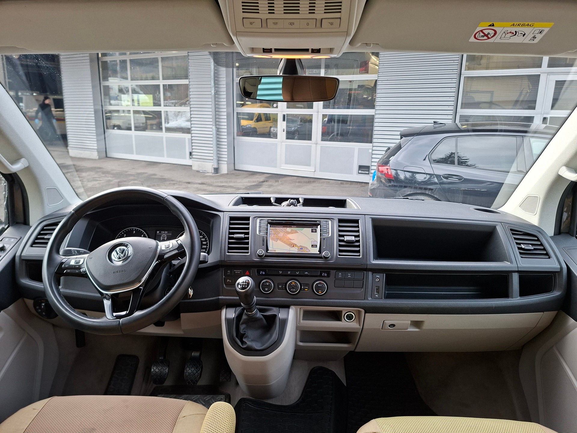 VW VW T6 California 2.0TDI Beach Liberty 4Motion - 6-Gang manuell, Diff. Sperre-image-11