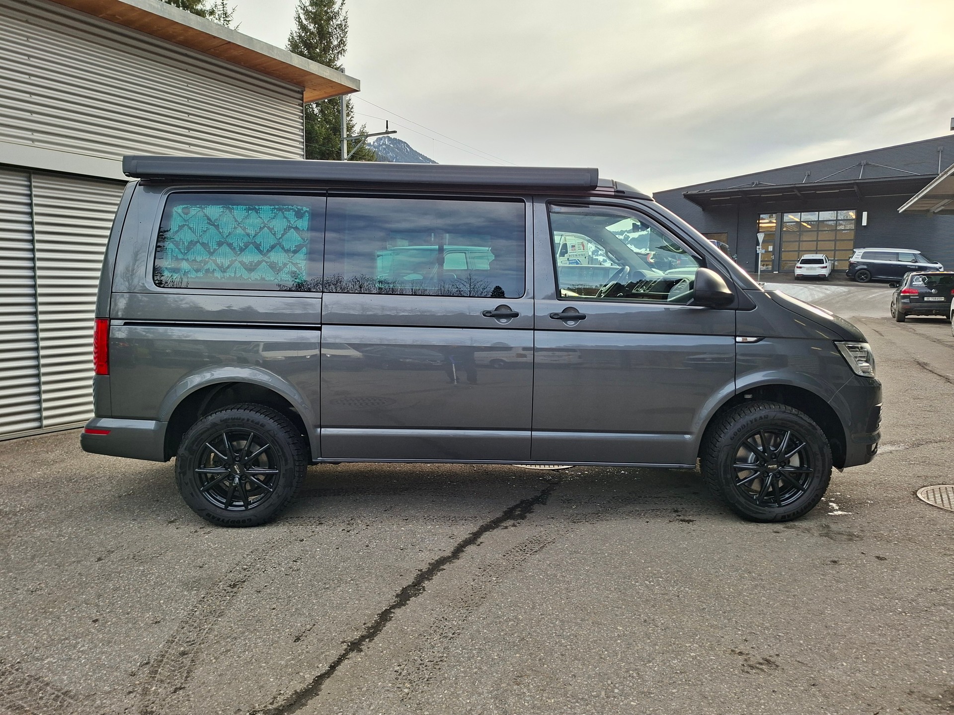 VW VW T6 California 2.0TDI Beach Liberty 4Motion - 6-Gang manuell, Diff. Sperre-image-5