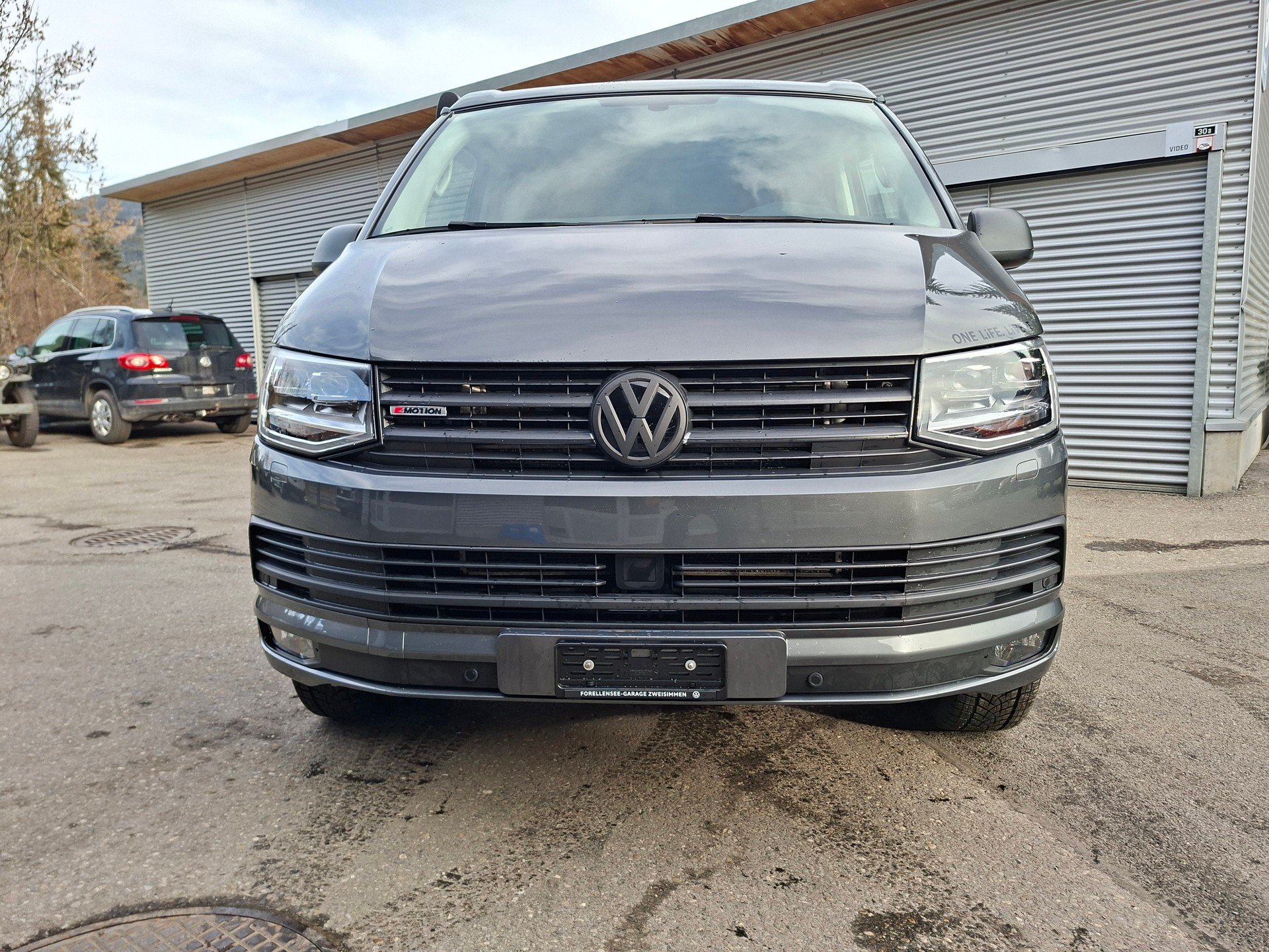 VW VW T6 California 2.0TDI Beach Liberty 4Motion - 6-Gang manuell, Diff. Sperre-image-1