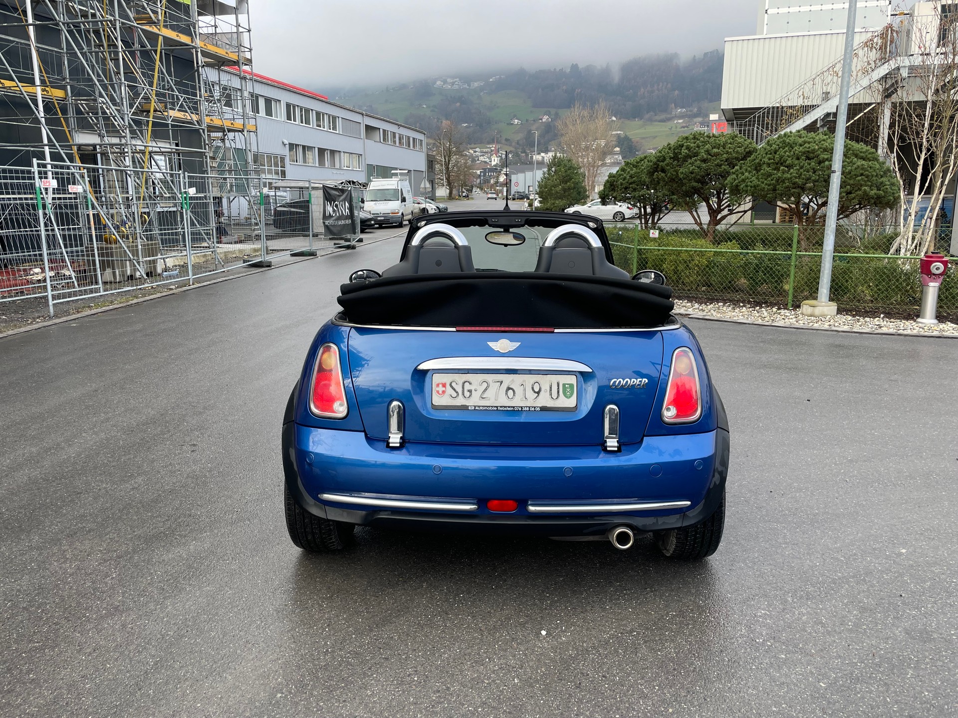 MINI Cooper Cabriolet-image-3