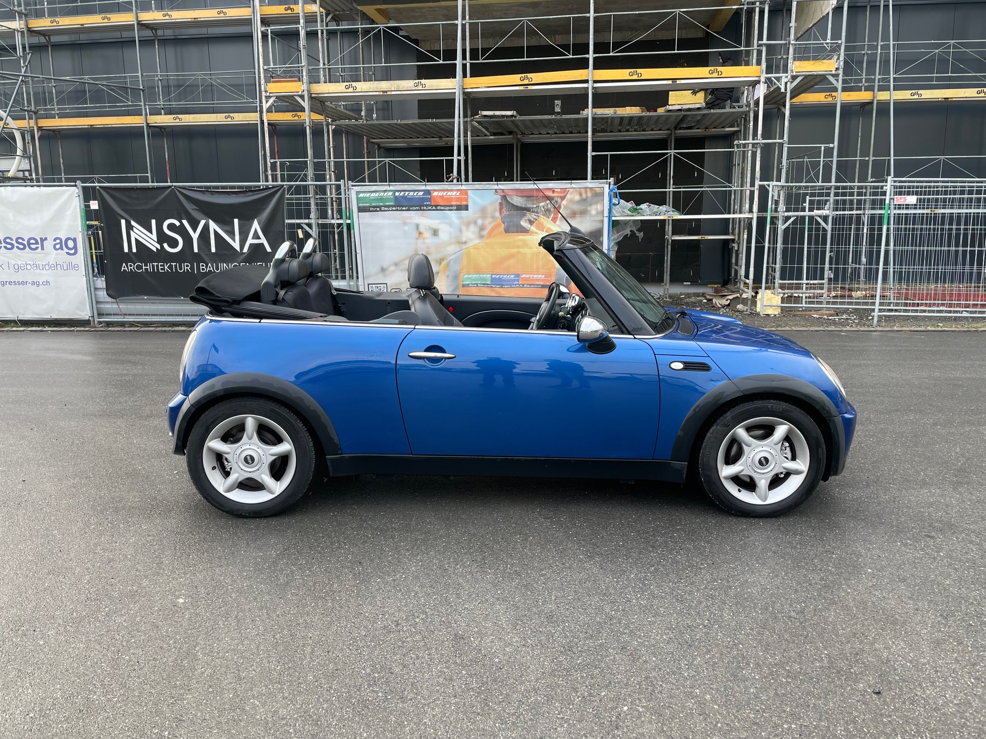 MINI Cooper Cabriolet-image-6