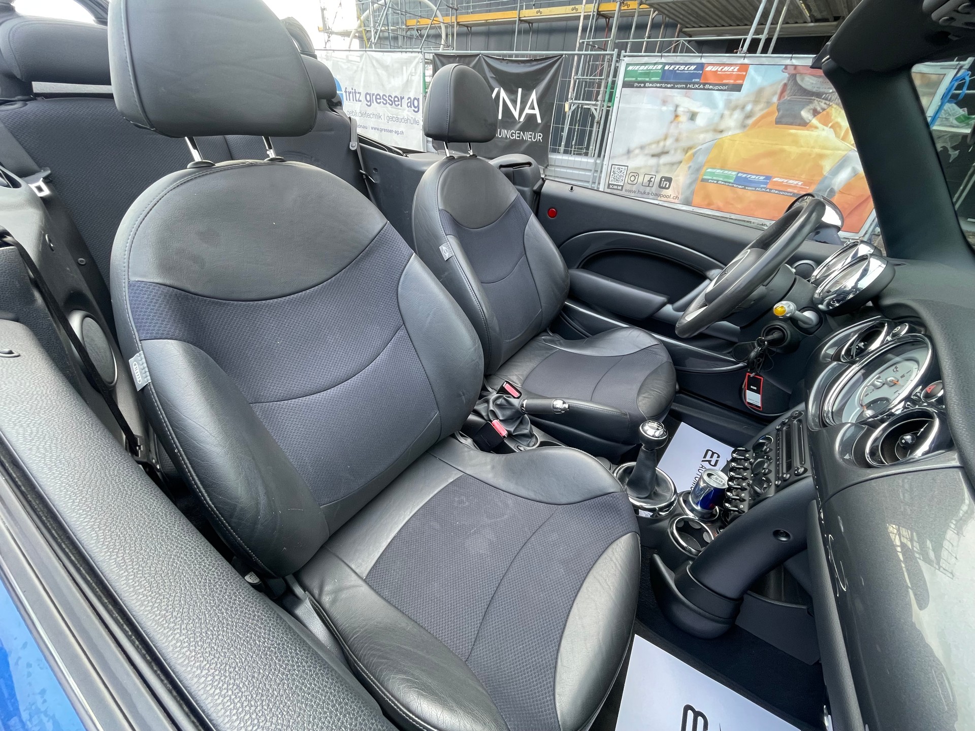 MINI Cooper Cabriolet-image-13