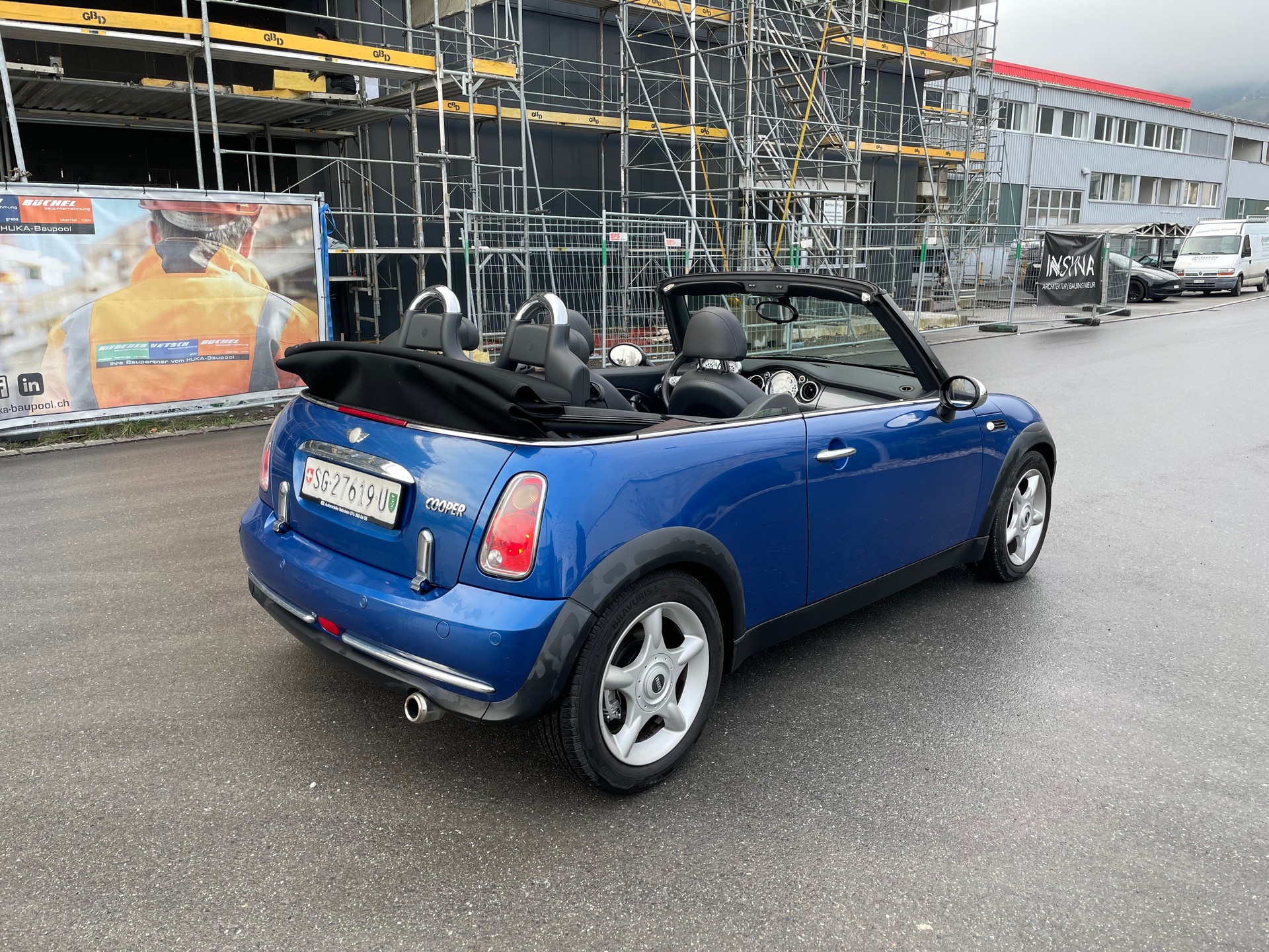 MINI Cooper Cabriolet-image-5