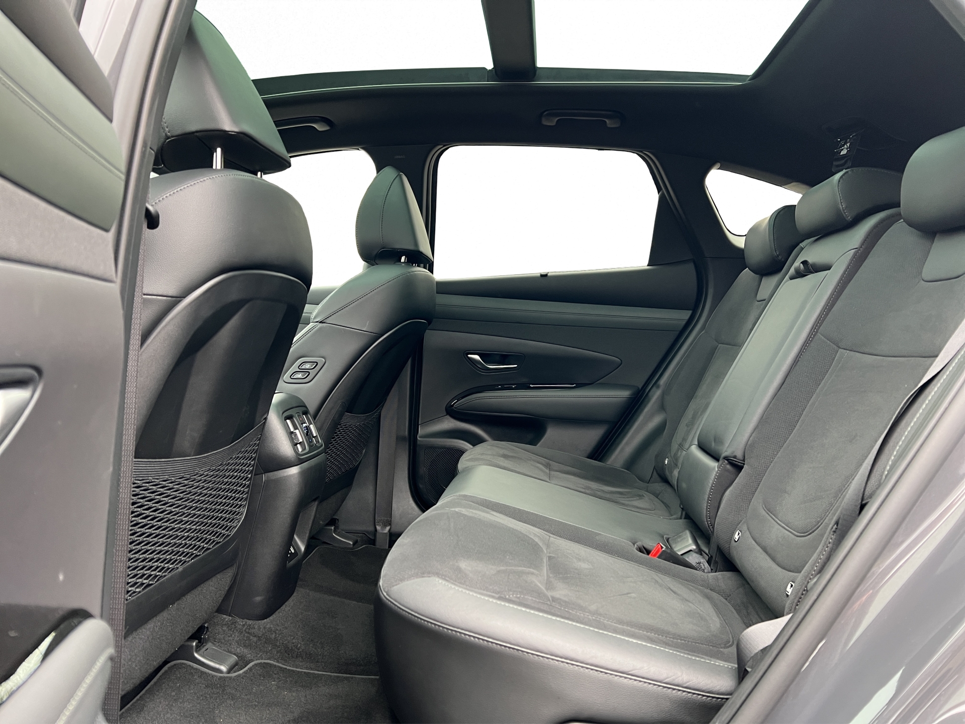 HYUNDAI Tucson 1.6 T-GDi Plug-in Hybrid 20th Anniversary Edition-image-8