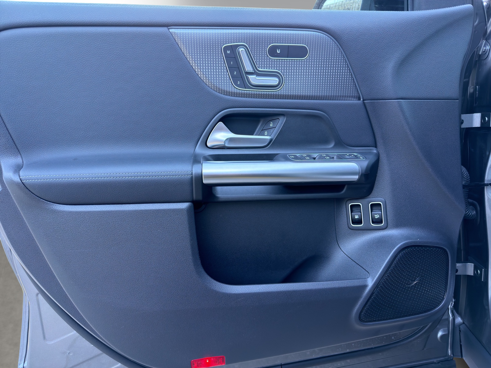 Image MERCEDES-BENZ GLA-250 GLA 250e Progressive 8G-D