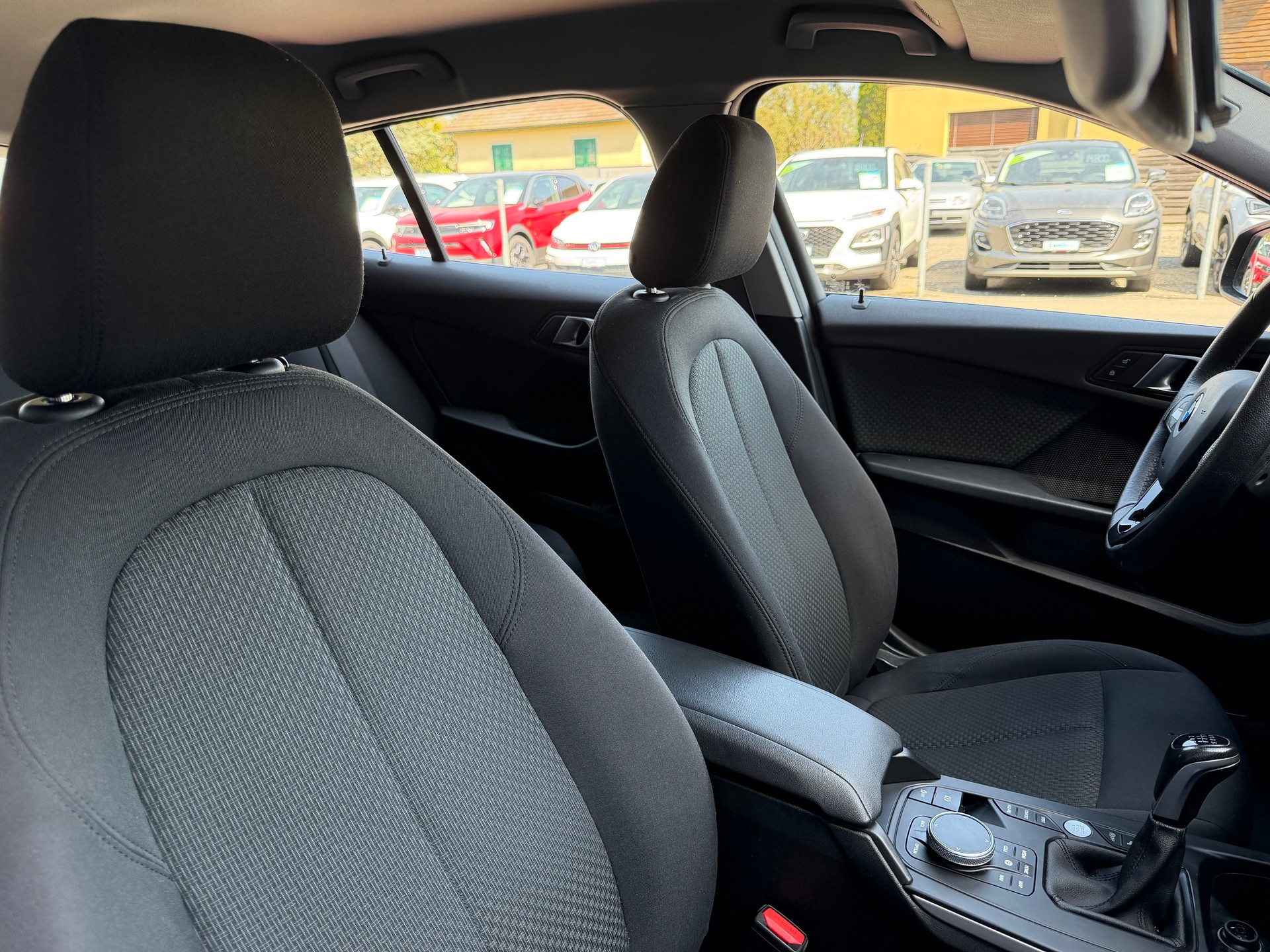 BMW 116d-image-9