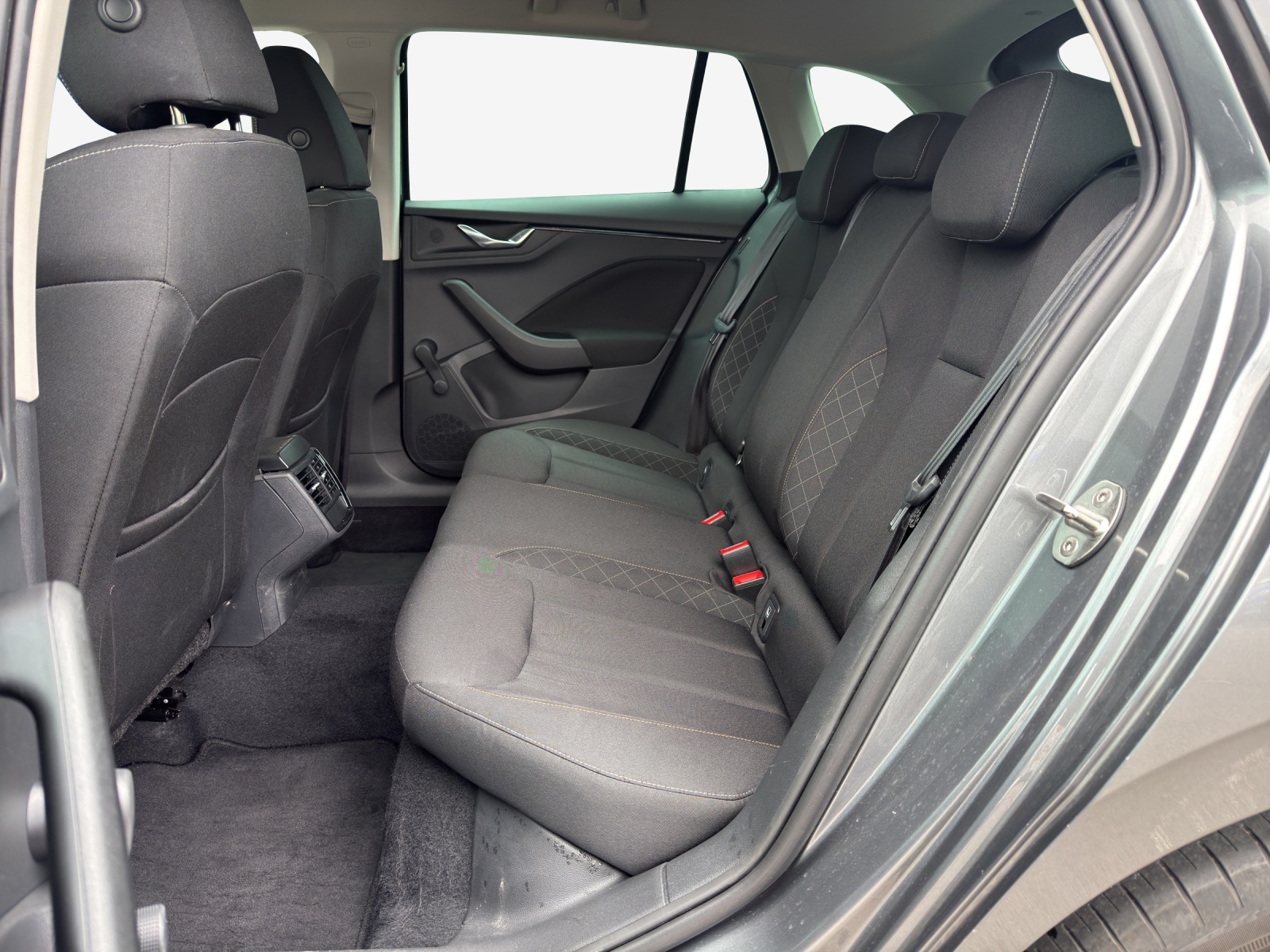 SKODA Scala 1.0 TSI Ambition-image-11