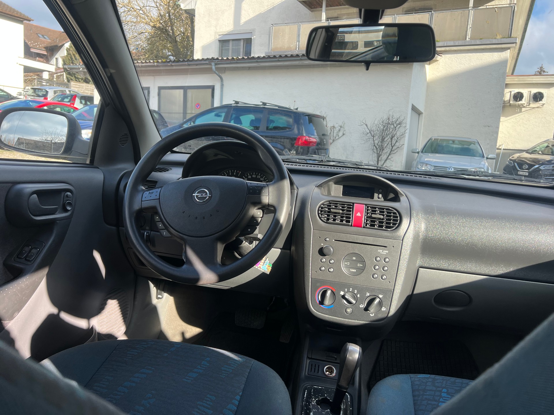 OPEL Corsa 1.2 16V Comfort-image-5