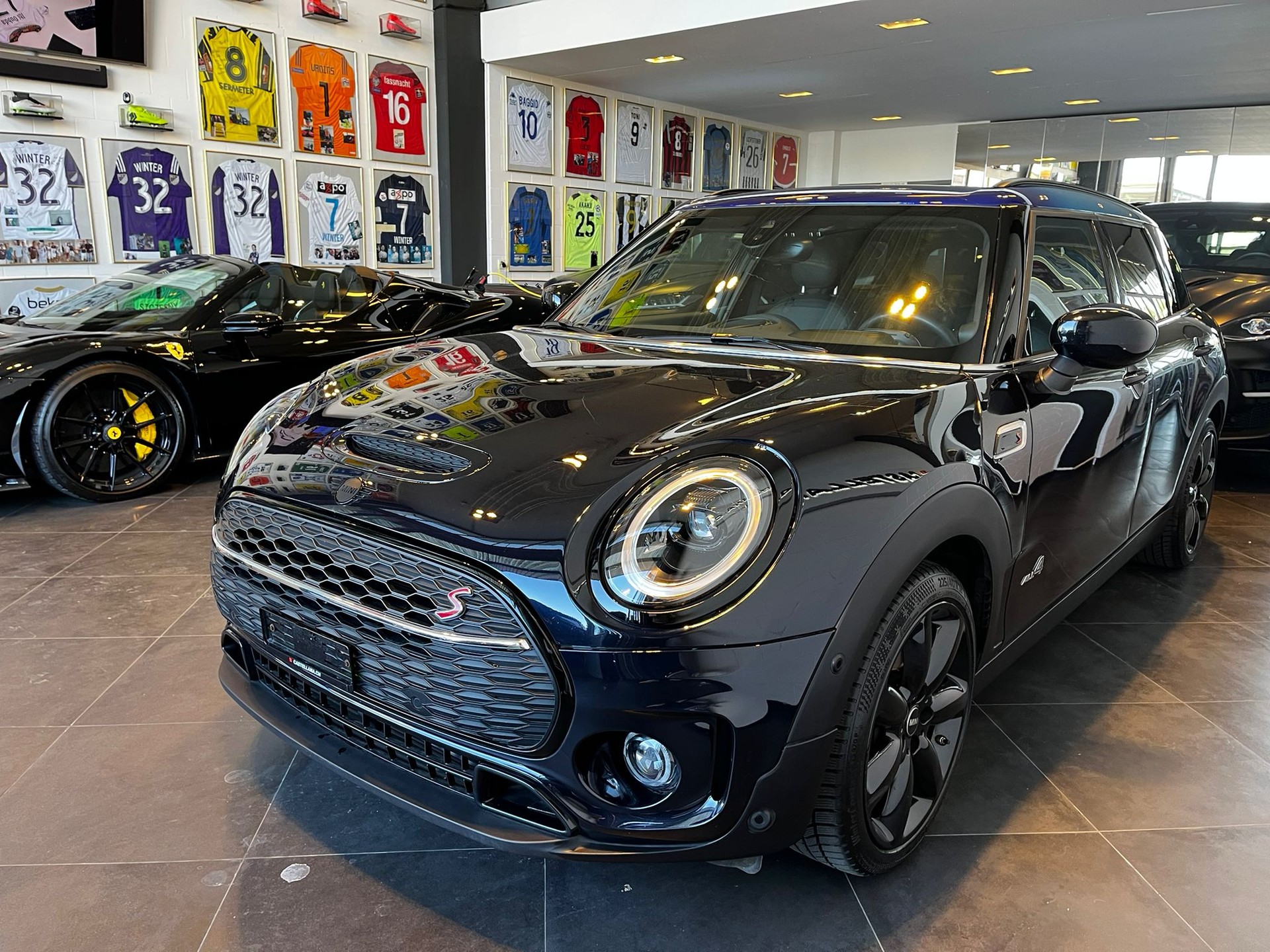 MINI Clubman Cooper S Trafalgar ALL4-image-3
