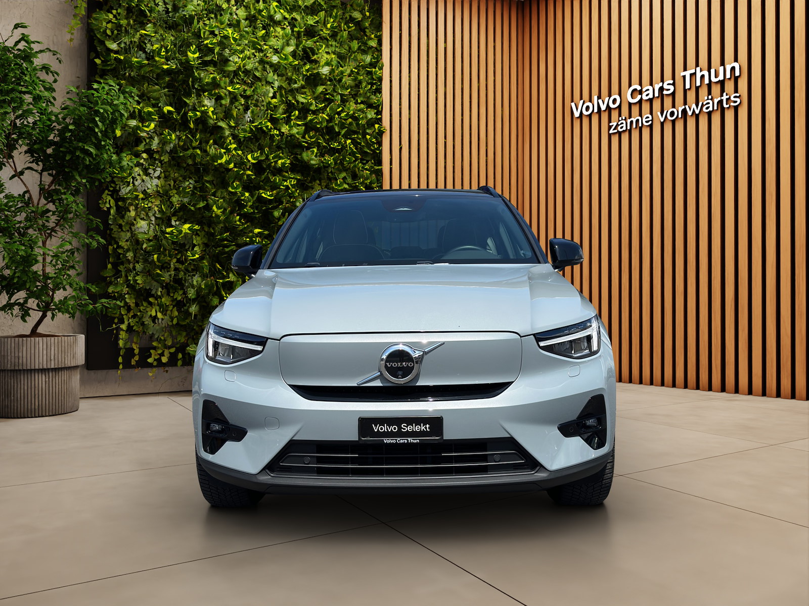 VOLVO XC40 E80 Ultimate-image-1