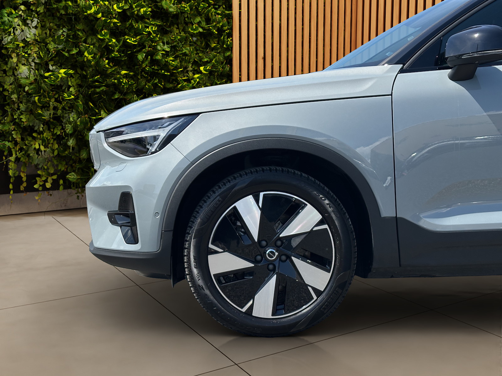 VOLVO XC40 E80 Ultimate-image-7