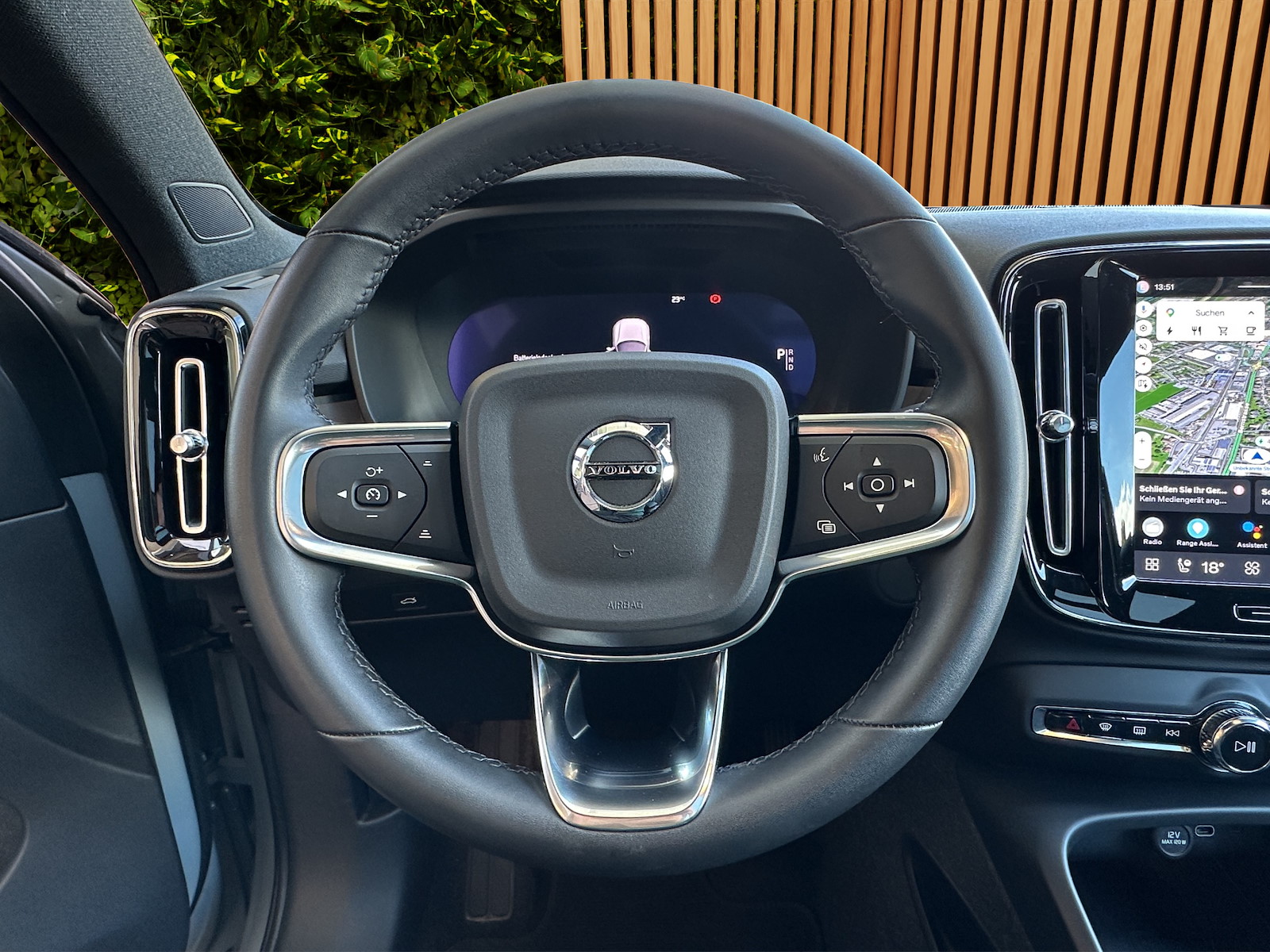 VOLVO XC40 E80 Ultimate-image-12