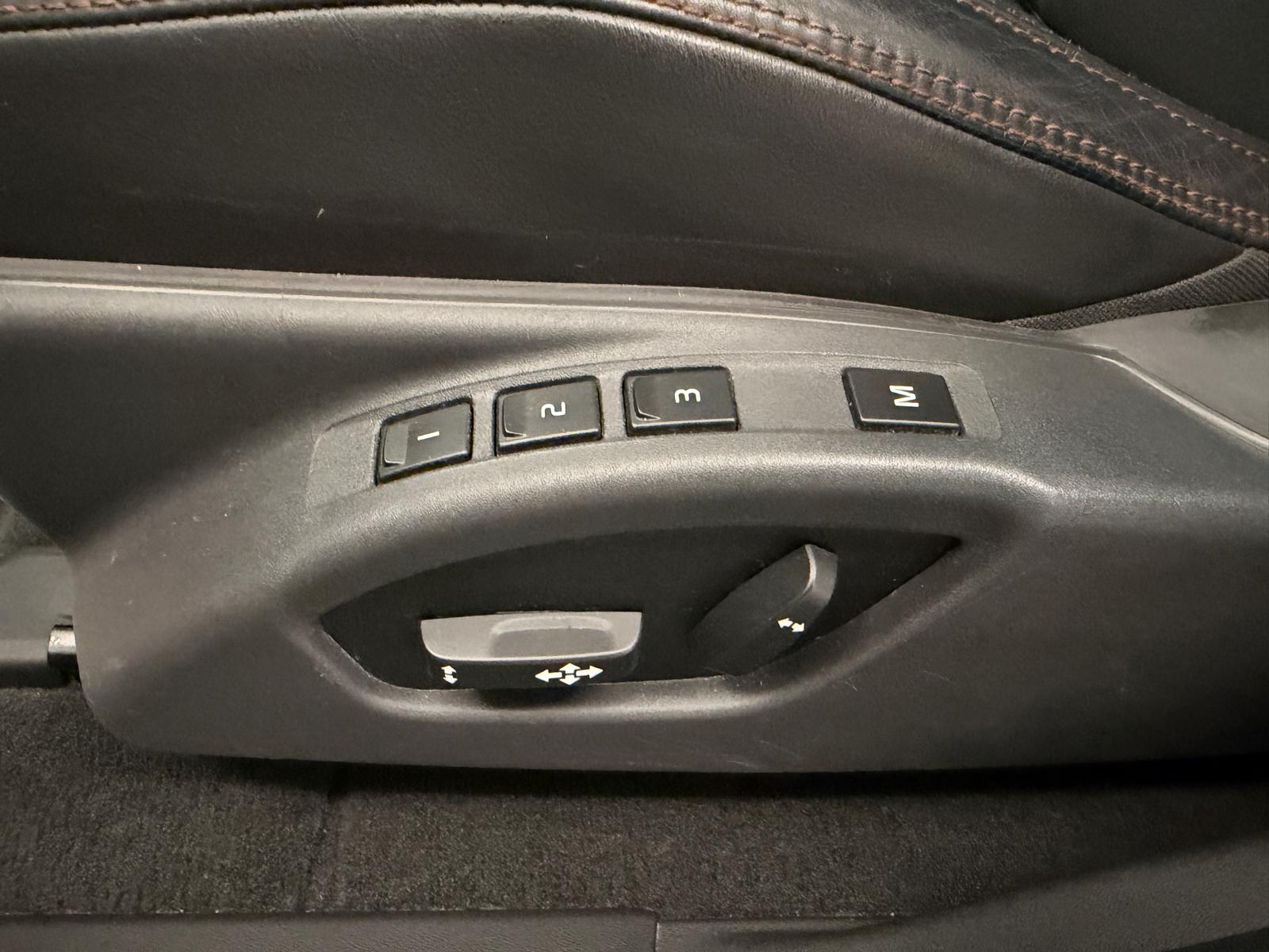VOLVO XC60 D3 AWD Summum Geartronic-image-14