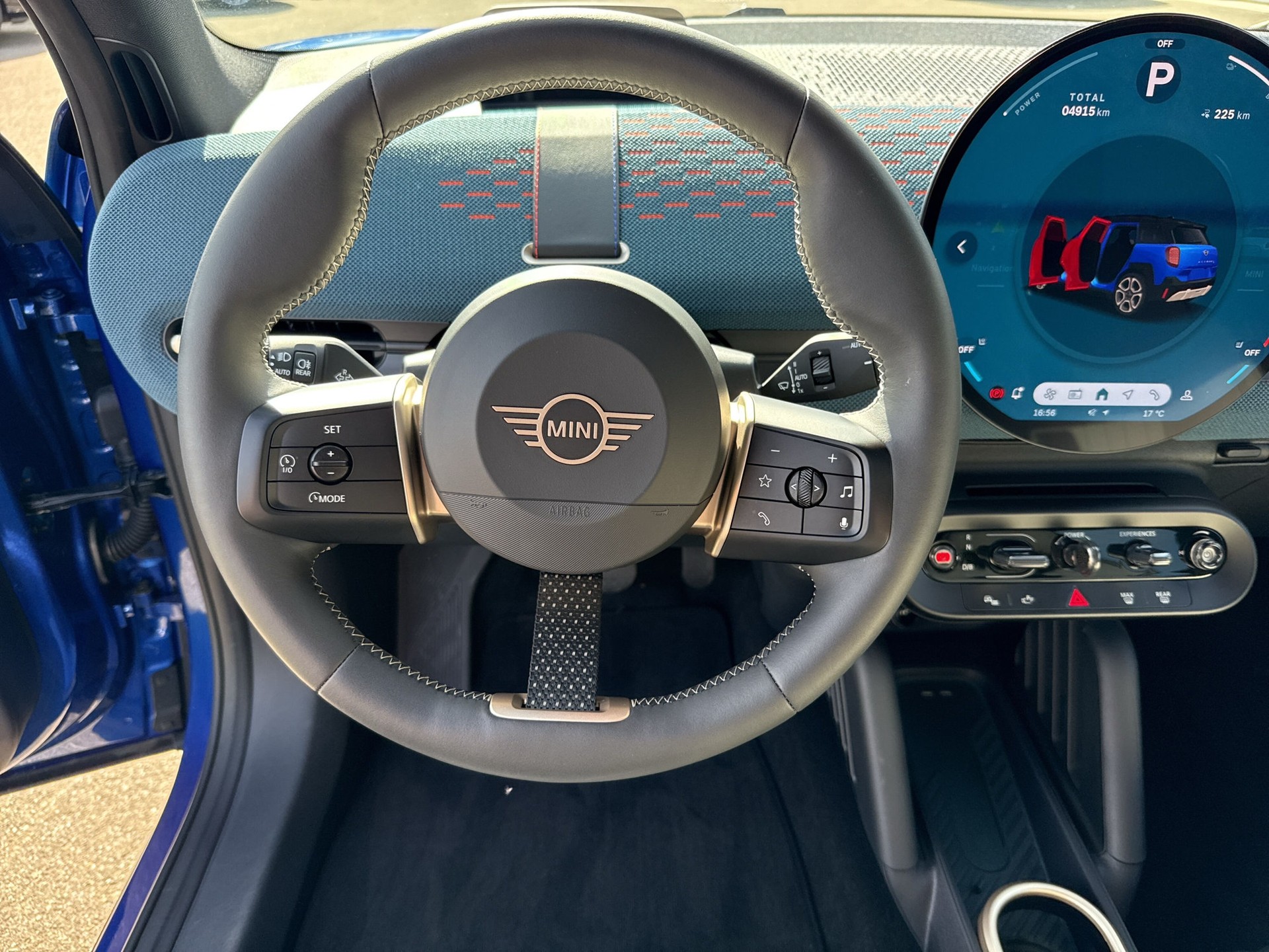 MINI Aceman E-image-12