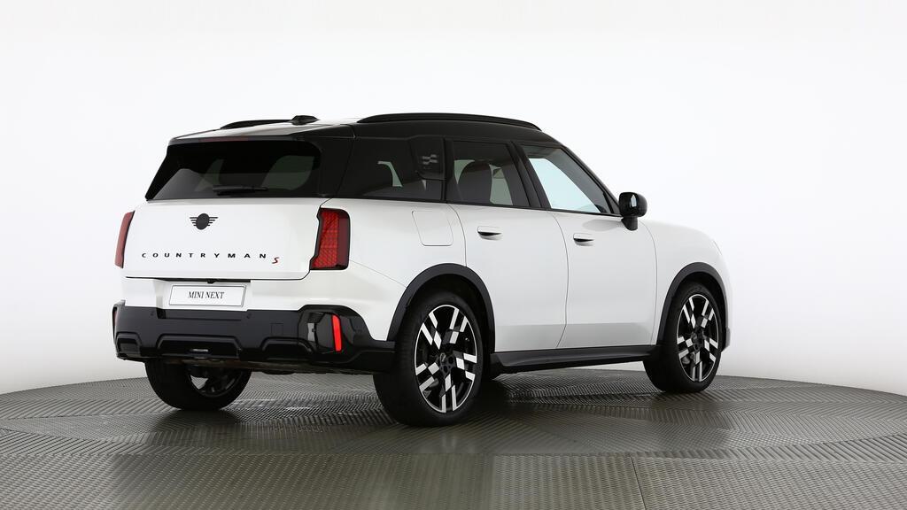 MINI Countryman S ALL4-image-3