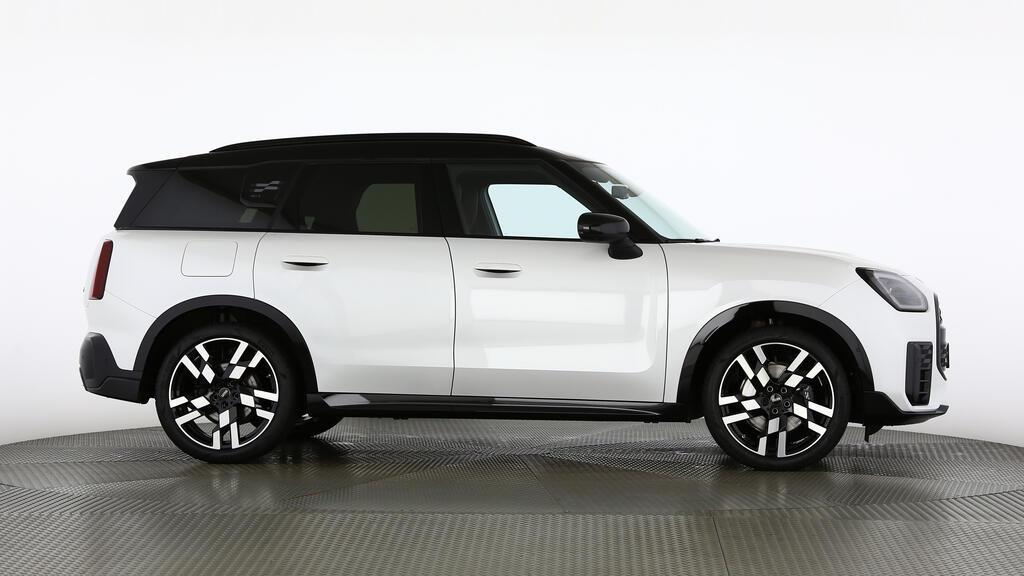 MINI Countryman S ALL4-image-2