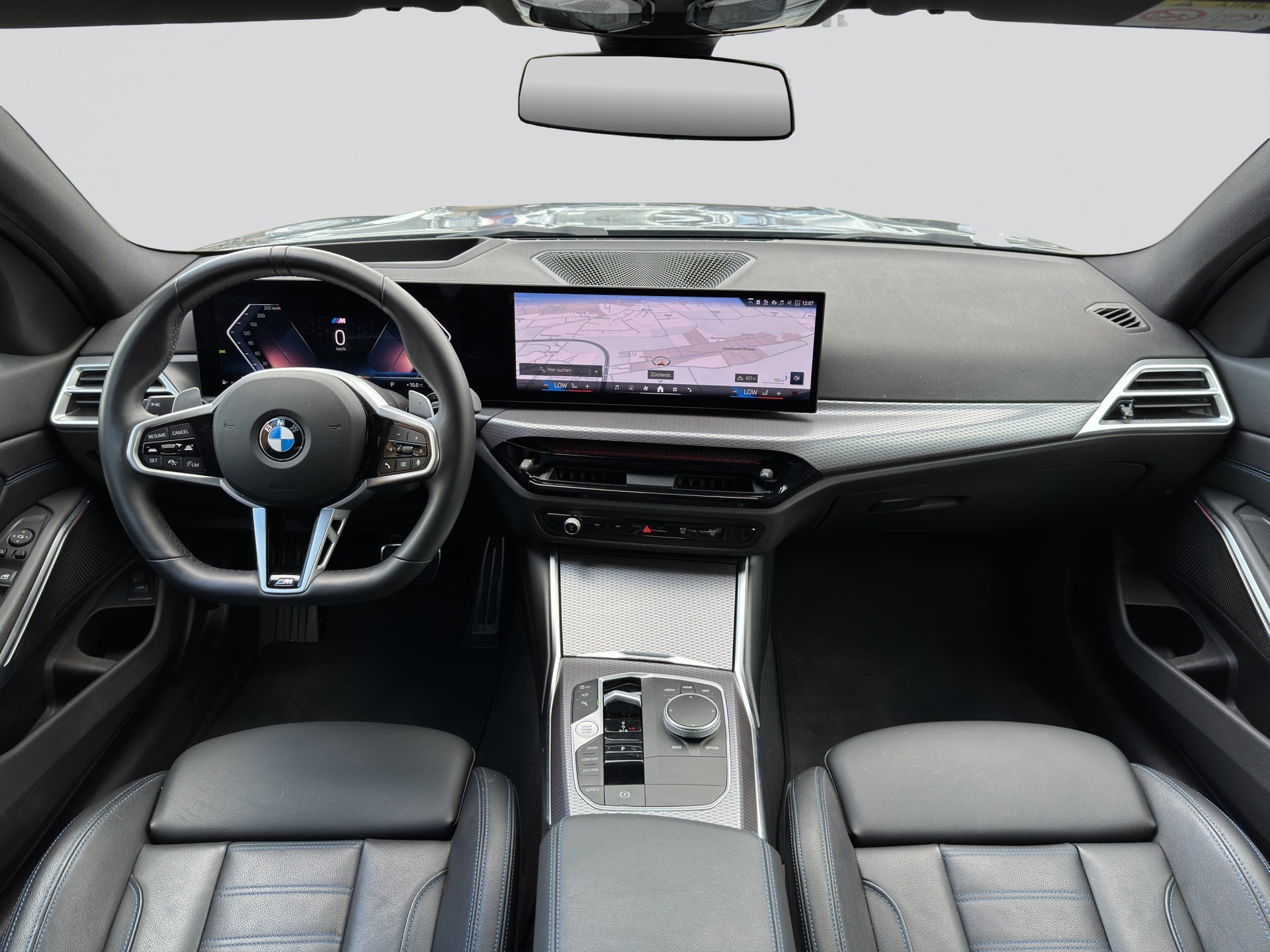 BMW 320d xDrive M Sport Steptronic-image-16