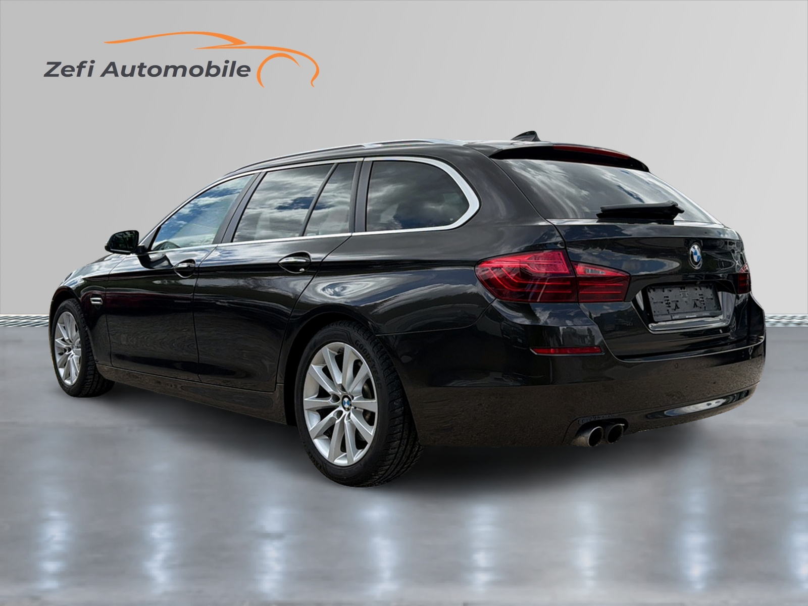 BMW 520d Touring xDrive Steptronic-image-2
