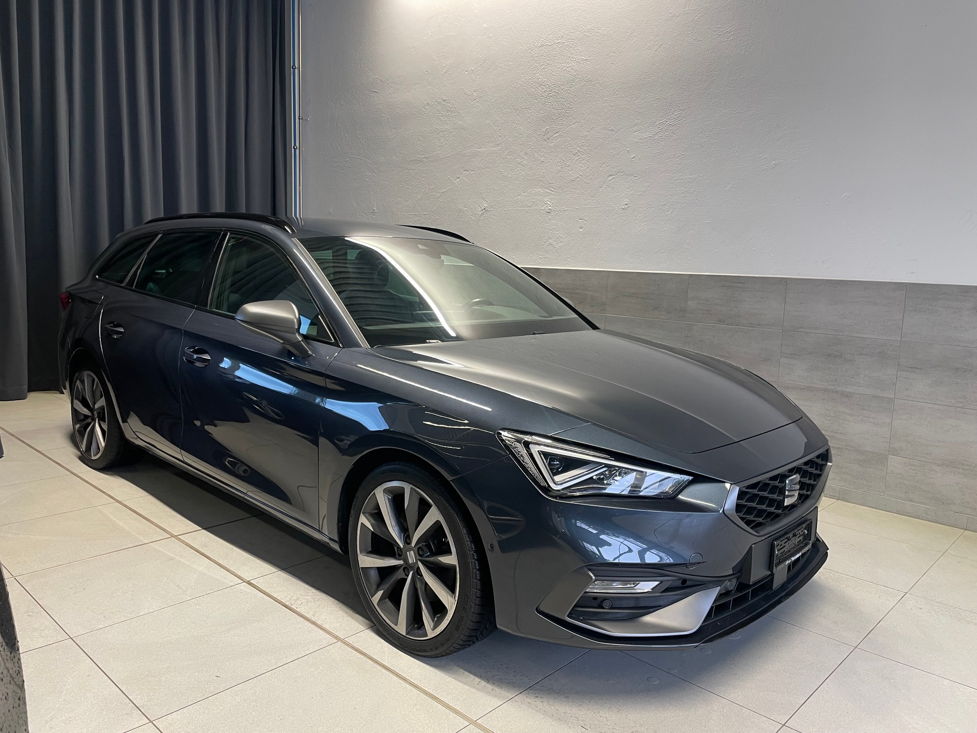 SEAT Leon ST 1.5 eTSI mHEV DSG FR (18)
