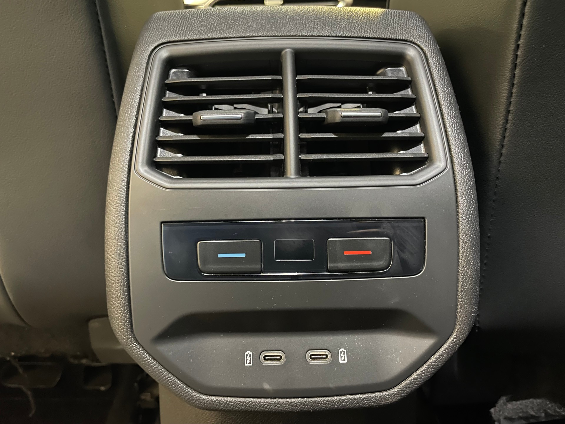 SEAT Leon ST 1.5 eTSI mHEV DSG FR (18)-image-18