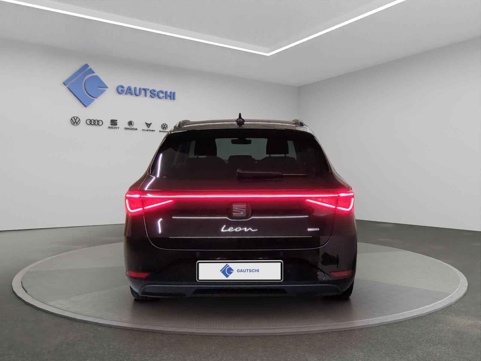 SEAT Leon ST 1.5 eHybrid pHEV DSG Style-image-3