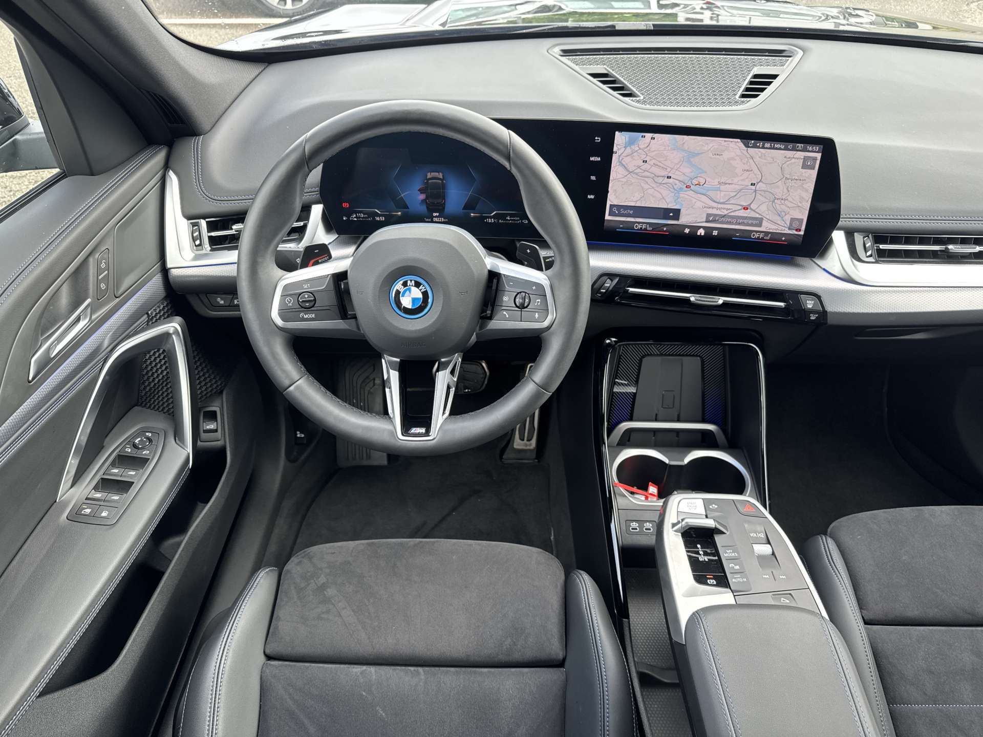 BMW X1 xDrive 25e M Sport 245PS Automat-image-4